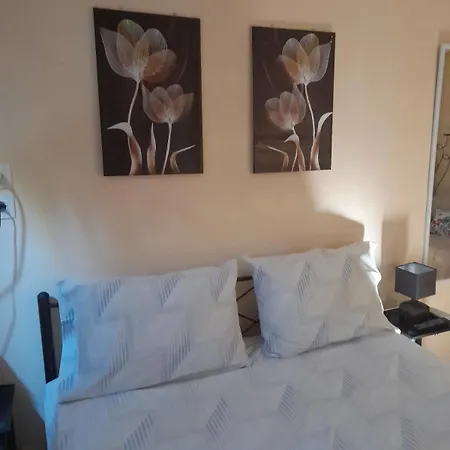 άνετο παραθαλάσσιο *