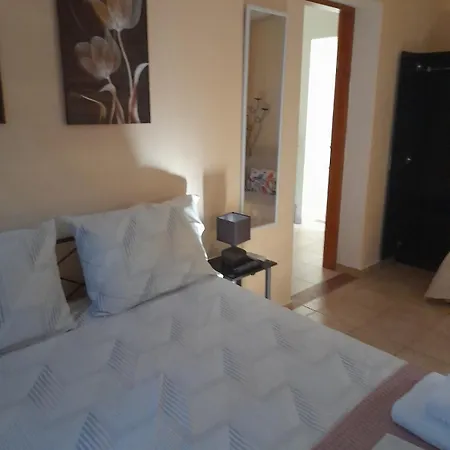 άνετο παραθαλάσσιο