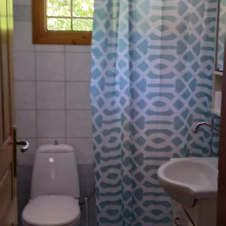 άνετο παραθαλάσσιο * Platanidia